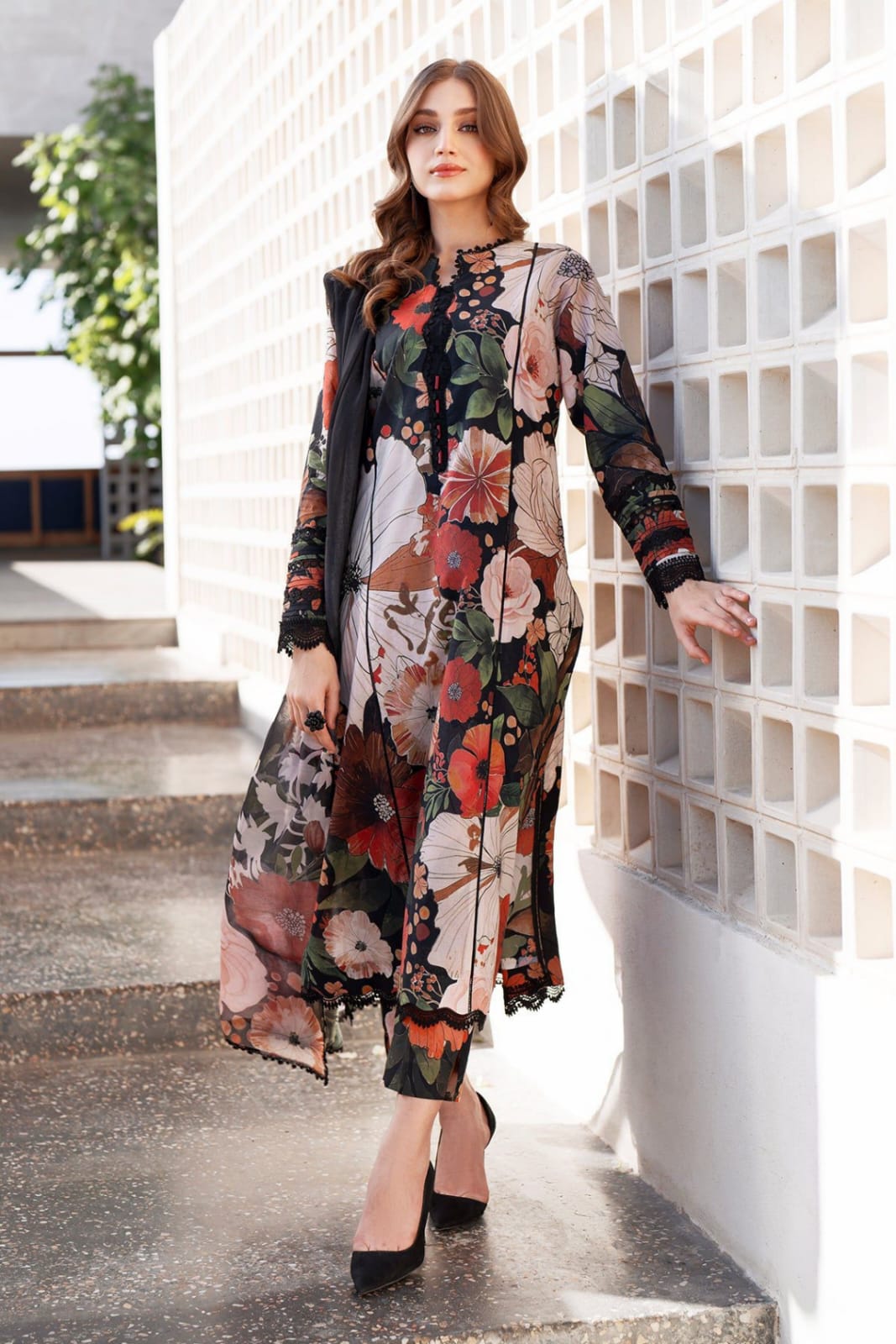 Premium Bana Dora Lawn Suit – Digital Dupatta (Design 06)