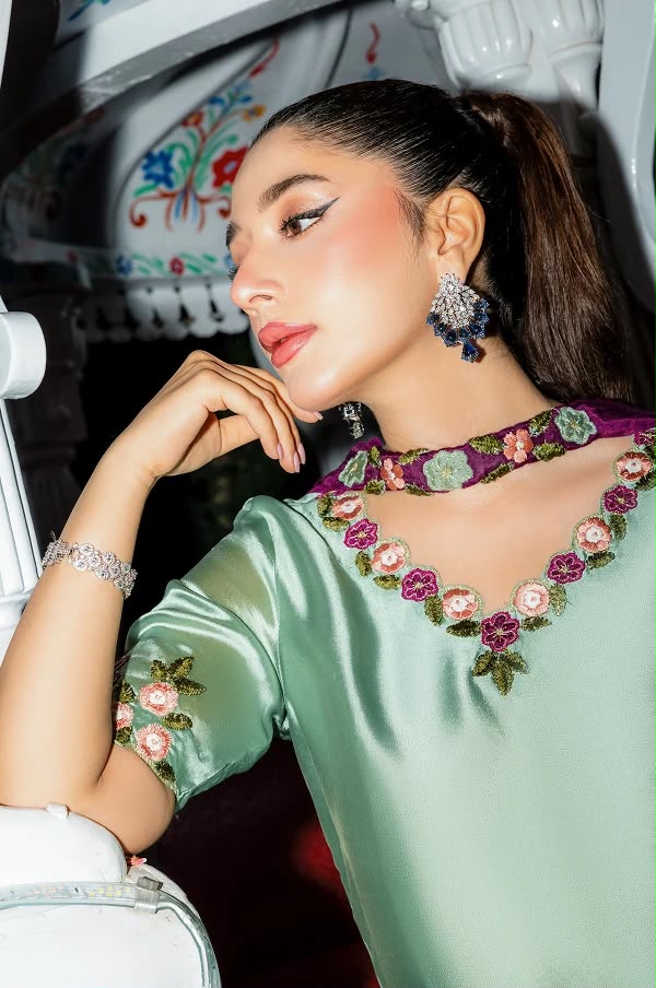 Afsafa Green Shamoz Silk Embroidered 3 Piece Suit